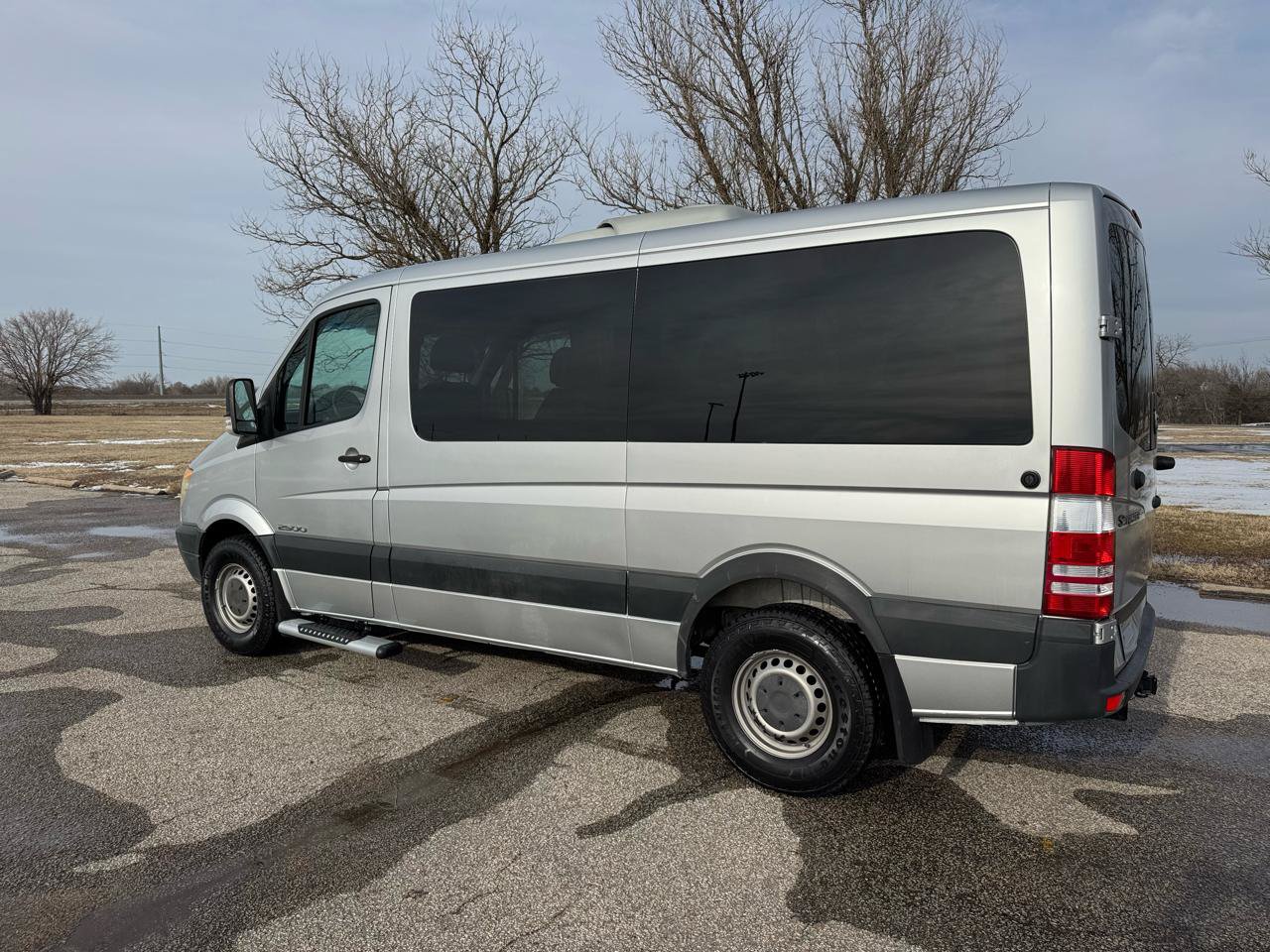 Used 2007 Dodge Sprinter 2500 w/ Cooling Group RWD image 5