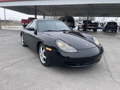 Used 2000 Porsche 911 Carrera 4 image 9