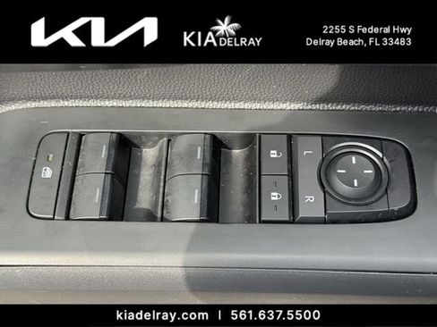 Used 2024 Toyota Tacoma SR AWD/4WD image 15