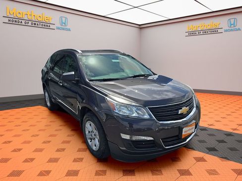 Used 2017 Chevrolet Traverse LS FWD image 7