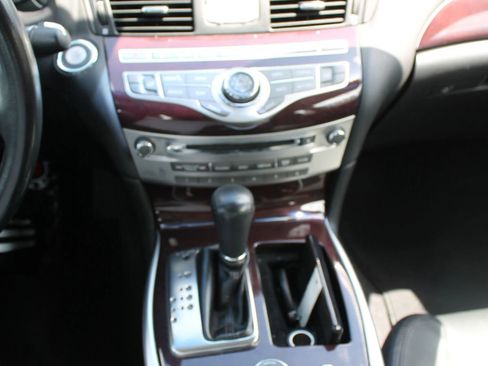 Used 2019 INFINITI Q70 Luxe w/ Proactive Package AWD/4WD image 37
