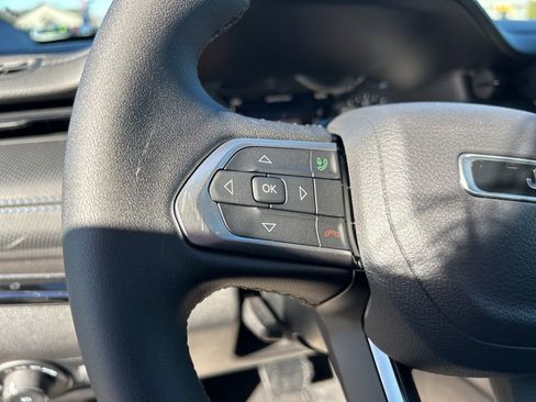 New 2026 Jeep Compass Latitude image 16