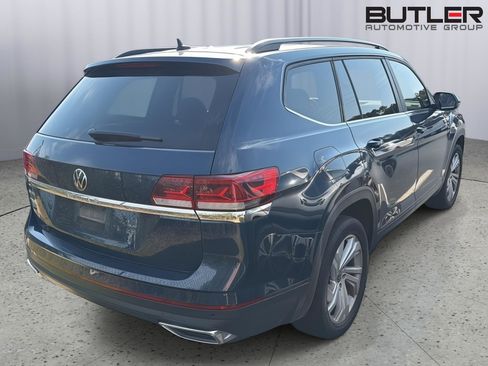 Used 2021 Volkswagen Atlas SE w/ Panoramic Sunroof Package FWD image 9