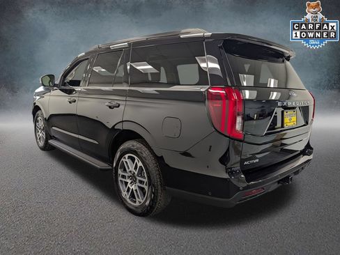 Used 2025 Ford Expedition Active AWD/4WD image 6