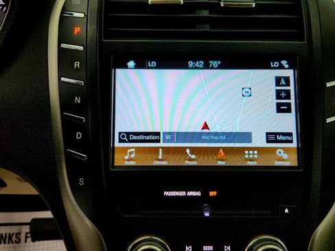 Used 2016 Lincoln MKC Select w/ Select Plus Package AWD/4WD image 18