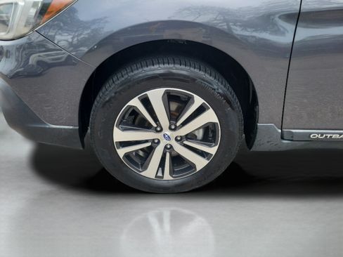Used 2019 Subaru Outback 2.5i Limited AWD/4WD image 33