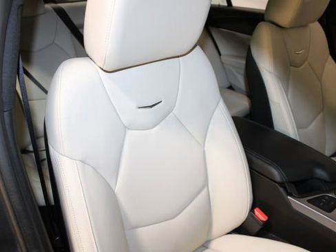 Used 2020 Cadillac CT4 Premium Luxury AWD/4WD image 29