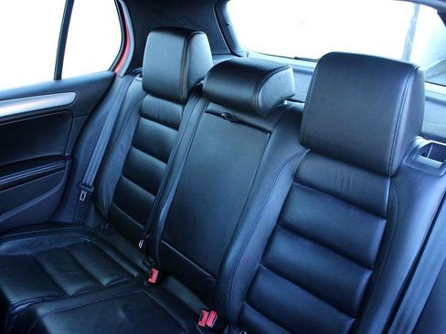 Used 2013 Volkswagen Golf R w/Sunroof & Navi image 13