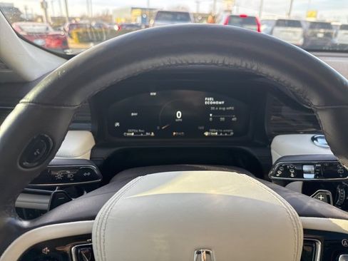 Used 2023 Lincoln Aviator Black Label w/ Class IV Trailer Tow Package image 29