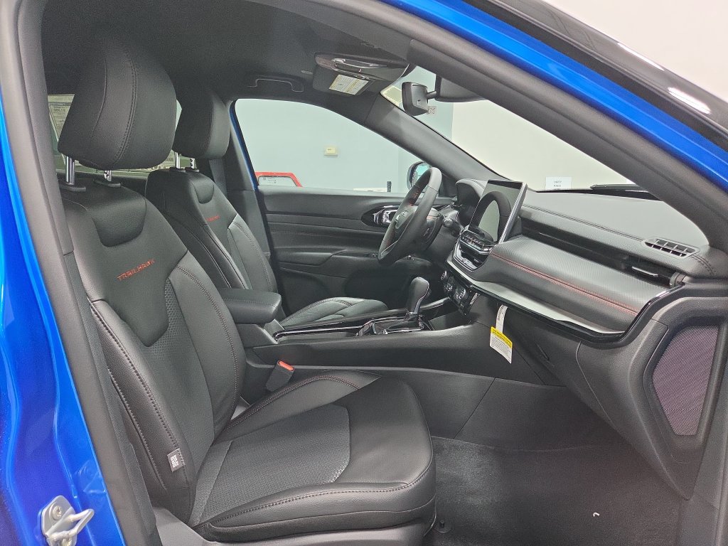 New 2026 Jeep Compass Trailhawk AWD/4WD image 11