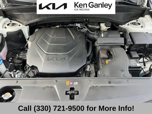 Certified 2024 Kia Telluride S w/ S Sunroof Package AWD/4WD image 61