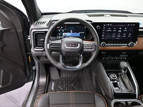 New 2026 GMC Canyon AT4 image 18