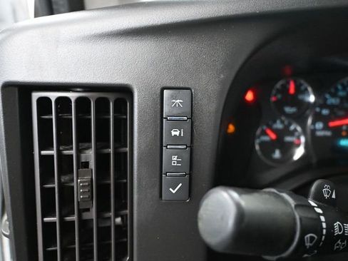 Used 2022 Chevrolet Express 2500 w/ Driver Convenience Package image 28