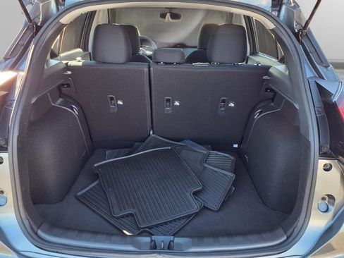 Certified 2025 Nissan Kicks Play S image 27