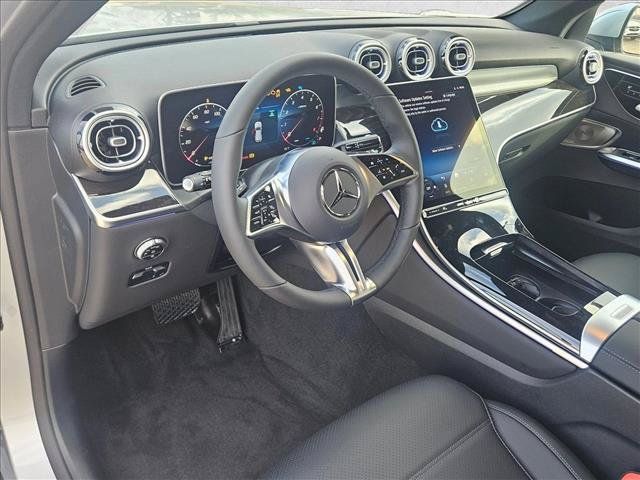 Used 2026 Mercedes-Benz GLC 300 image 9