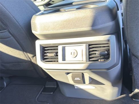 Used 2025 Ford F250 XLT w/ Black Appearance Package image 40