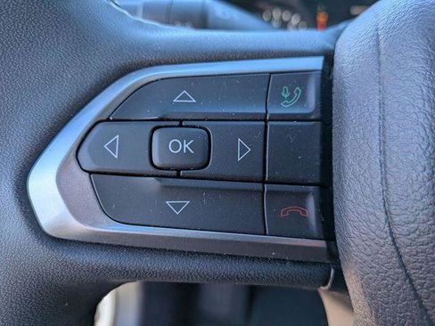 Certified 2023 Jeep Compass Limited image 18