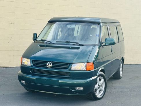 Used 2002 Volkswagen Eurovan MV image 3