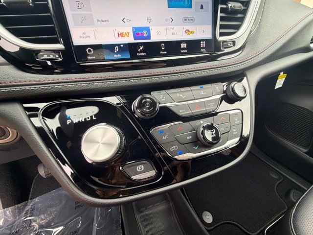 New 2027 Chrysler Pacifica Select FWD image 26