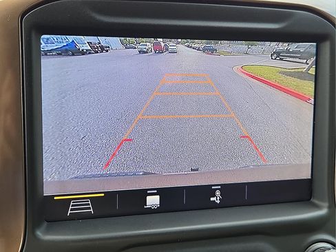 Used 2019 Chevrolet Silverado 1500 High Country AWD/4WD image 16