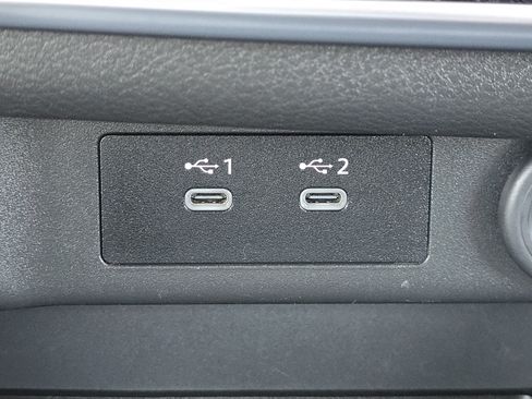 Used 2025 Nissan Rogue SV FWD image 10