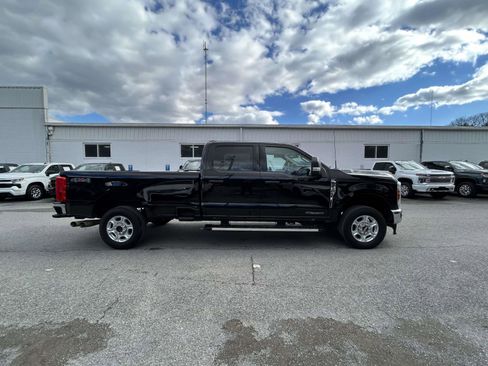 Used 2025 Ford F250 XLT image 2
