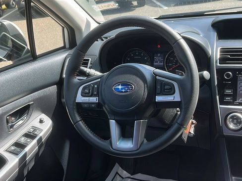 Used 2017 Subaru Crosstrek 2.0i Premium image 23