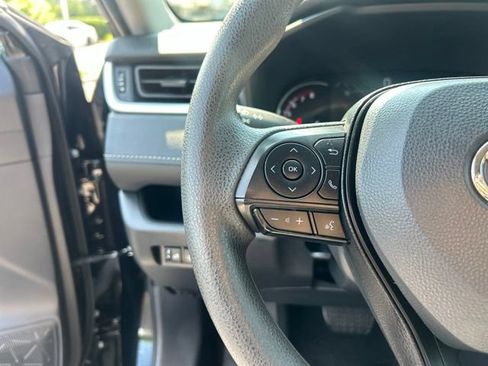 Used 2025 Toyota RAV4 XLE FWD image 20