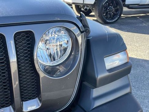 Used 2021 Jeep Wrangler Unlimited Sport image 9