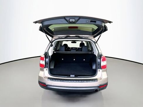 Used 2015 Subaru Forester 2.5i Touring AWD/4WD image 26