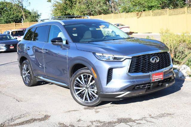 Used 2025 INFINITI QX60 Sensory AWD/4WD image 2