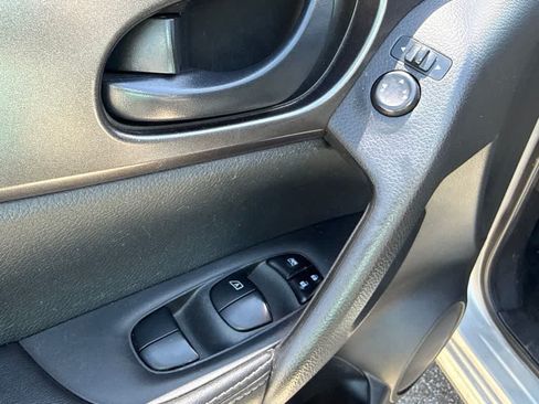 Used 2019 Nissan Rogue Sport S FWD image 10