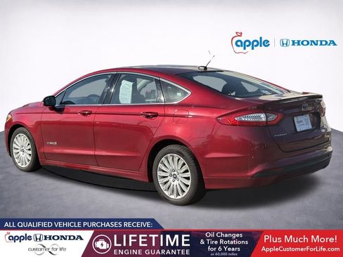 Used 2013 Ford Fusion SE FWD image 4