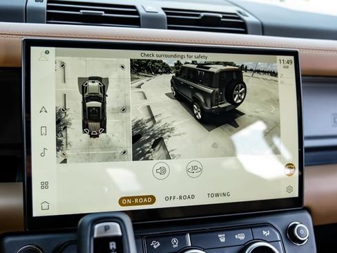 New 2026 Land Rover Defender 110 X AWD/4WD image 28