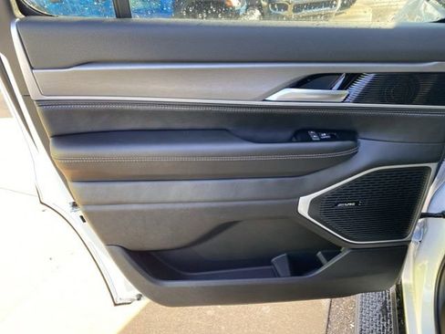 New 2026 Jeep Grand Wagoneer Limited w/ 8-Passenger Seating Package AWD/4WD image 24