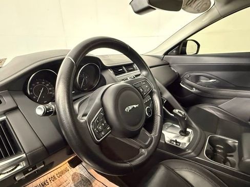 Certified 2020 Jaguar E-PACE image 6