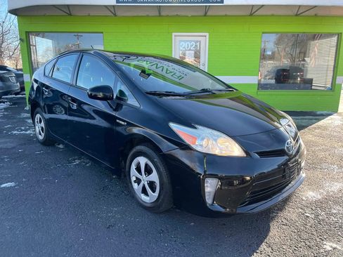 Used 2012 Toyota Prius Two image 2