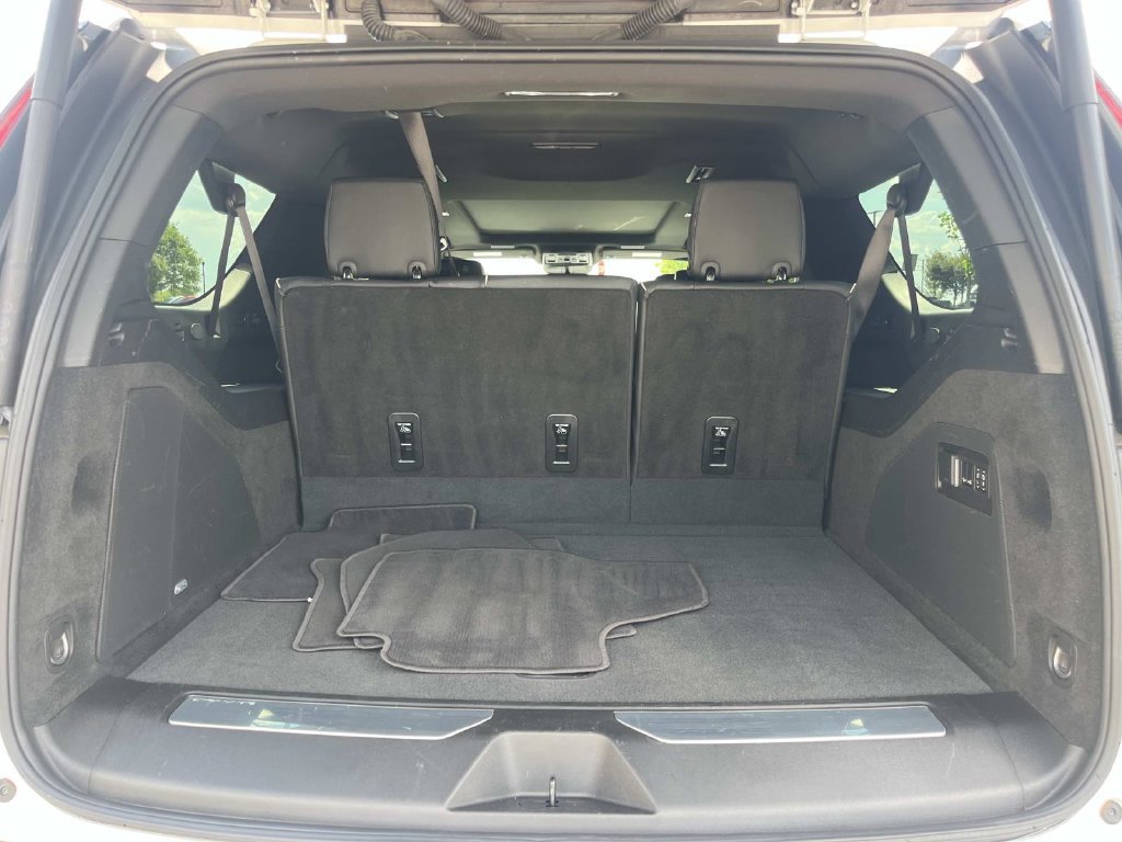 Certified 2024 Cadillac Escalade ESV Premium Luxury AWD/4WD image 13