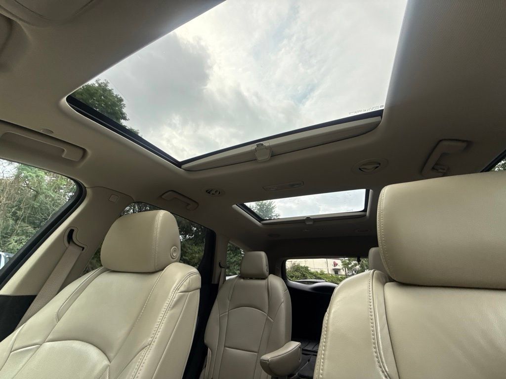 Used 2018 Buick Enclave Premium w/ Experience Buick Package AWD/4WD image 28