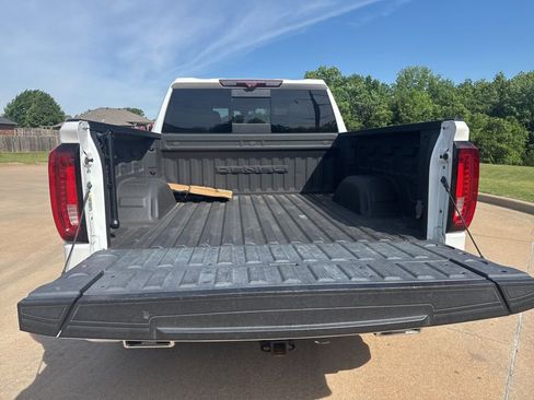 Used 2021 GMC Sierra 1500 Denali w/ Denali Ultimate Package AWD/4WD image 13