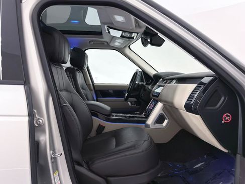Used 2019 Land Rover Range Rover HSE image 25