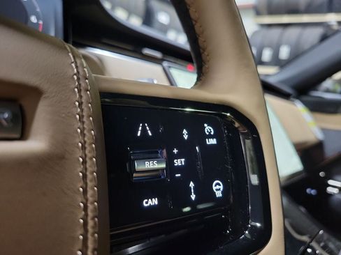 New 2025 Land Rover Range Rover Sport Dynamic SE image 16