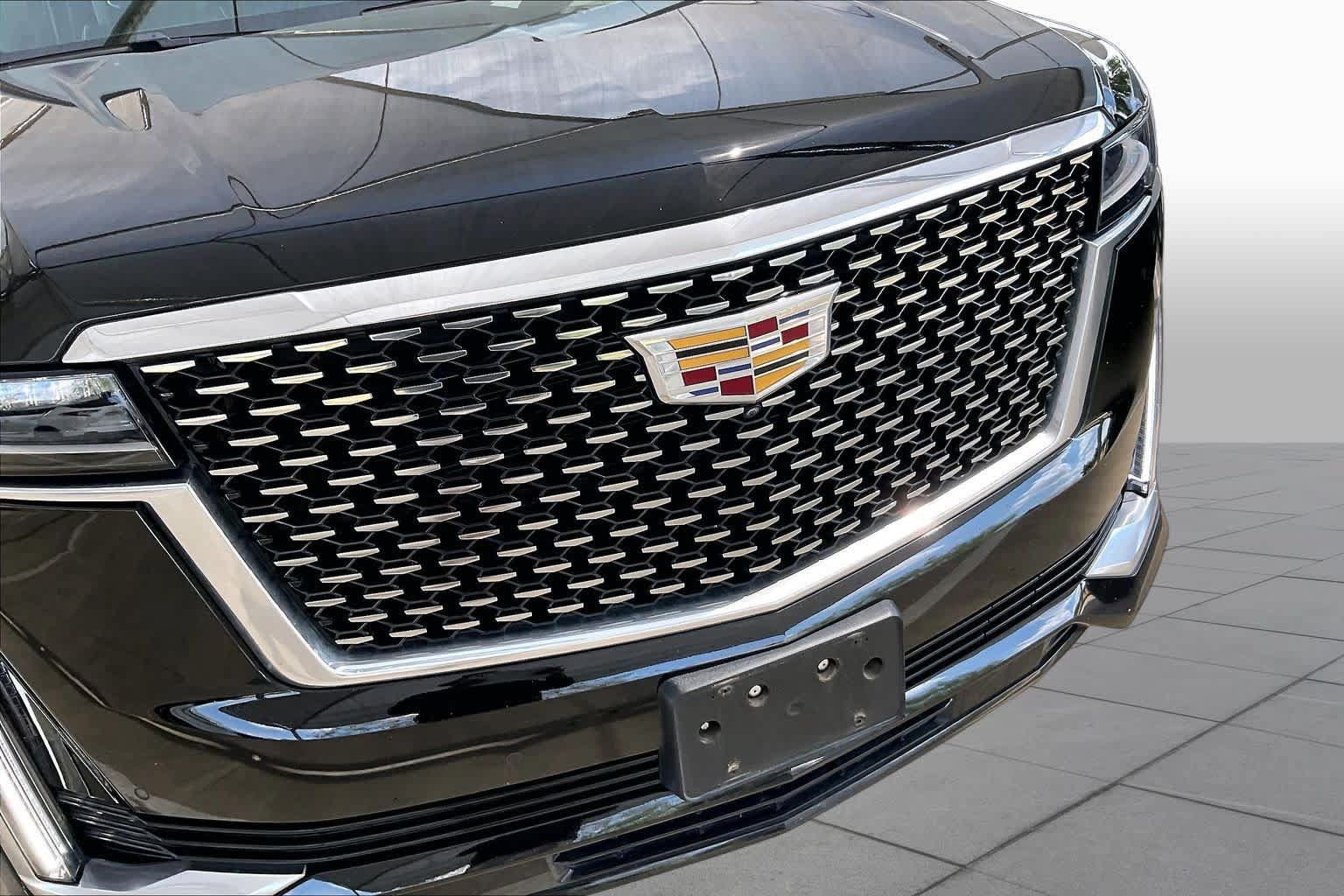 Used 2024 Cadillac Escalade Premium Luxury RWD image 29