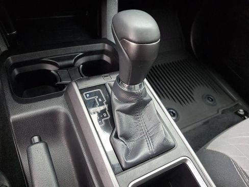 Used 2023 Toyota Tacoma TRD Off-Road AWD/4WD image 17