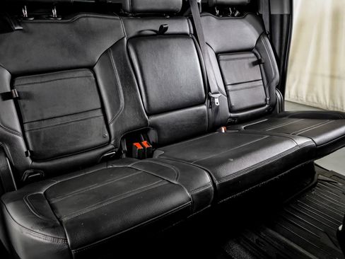 Used 2022 GMC Sierra 3500 Denali AWD/4WD image 32