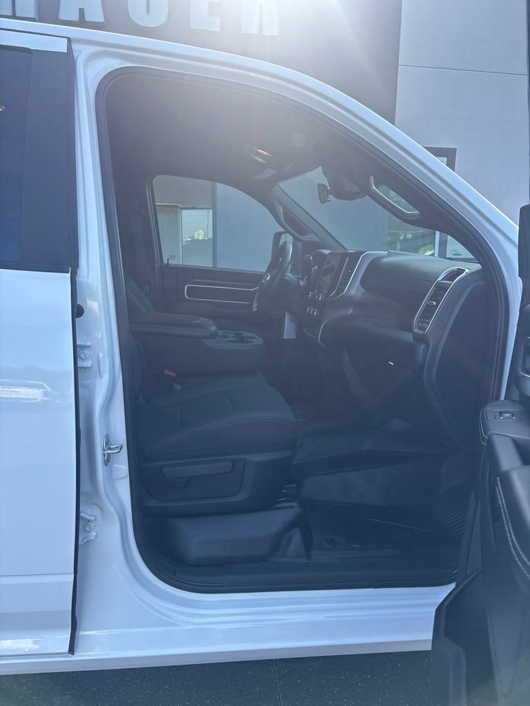 New 2026 RAM 3500 Big Horn AWD/4WD image 20