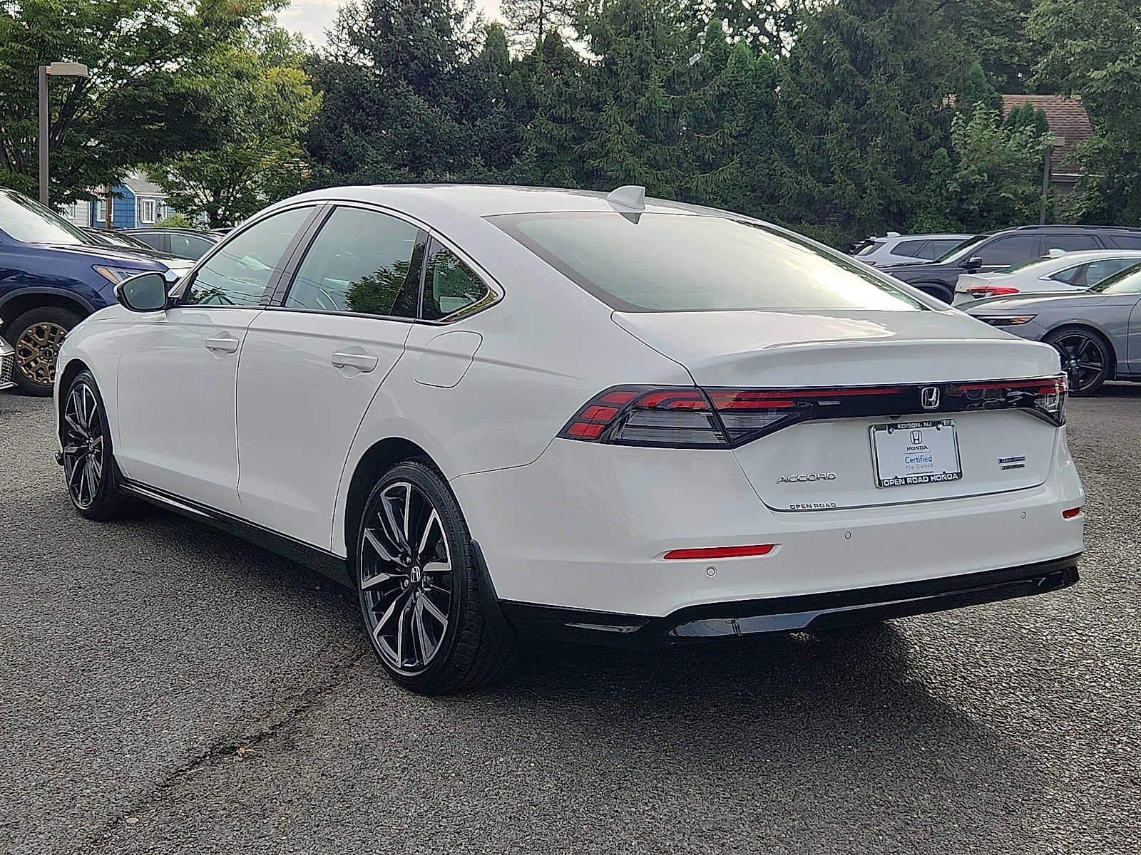 Certified 2024 Honda Accord Touring image 4
