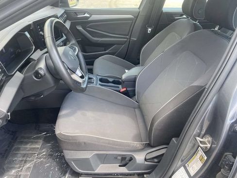Used 2025 Volkswagen Jetta Sport FWD image 12