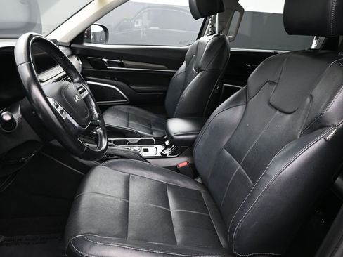 Used 2022 Kia Telluride EX w/ EX Premium Package FWD image 12