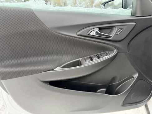 Used 2019 Chevrolet Malibu LS image 19